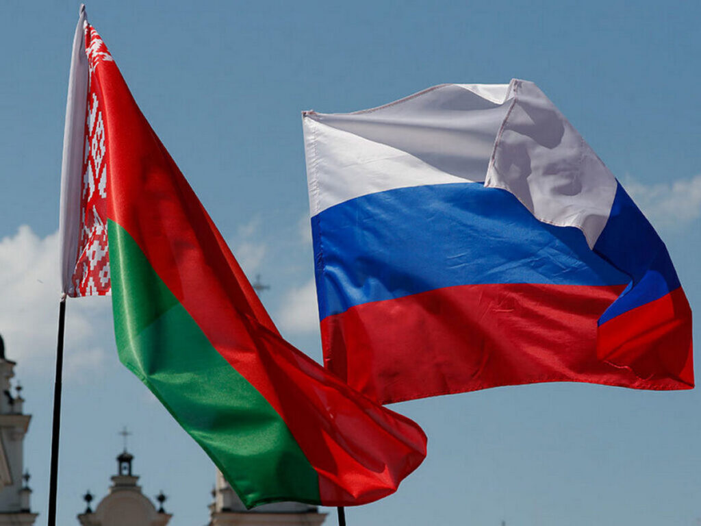 Беларусь всегда была, есть и будет вместе с Россией — Лукашенко